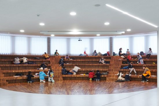 CUANDO LA ARQUITECTURA EDUCA – La importancia de los espacios en nuestros colegios